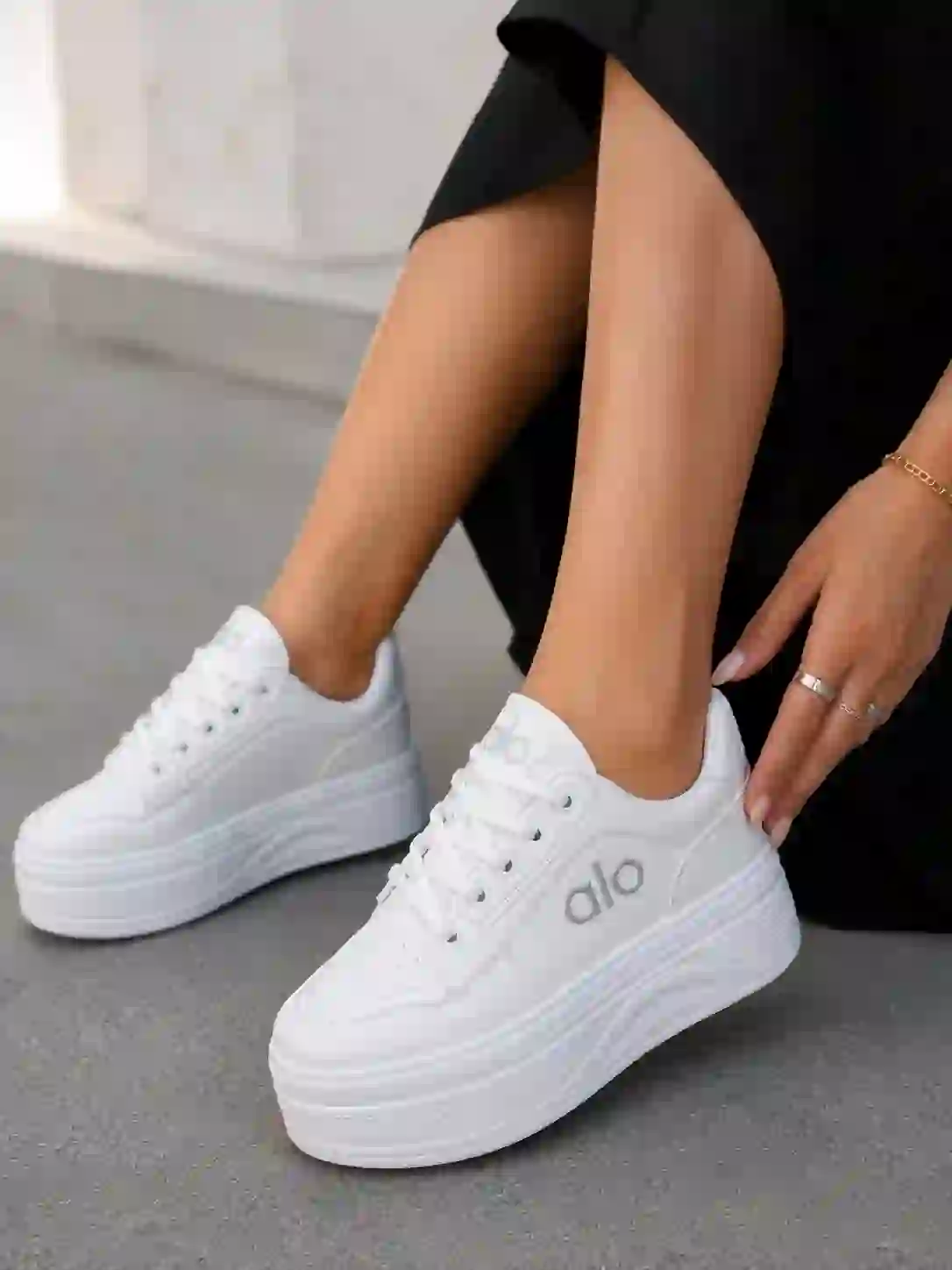 ونس دخترانه alo