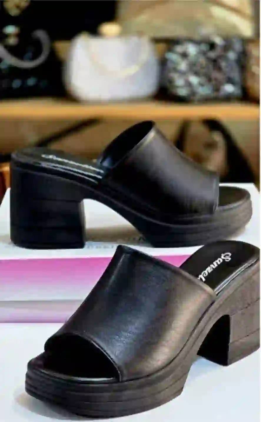 صندل پاشنه دار زنانه
